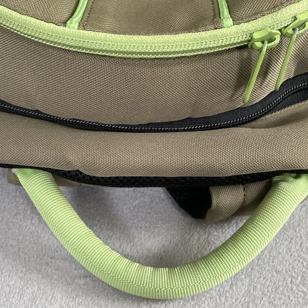 Baby Bjorn‎ Active Diaper Bag Backpack Insulated Pockets Padded Strap Green